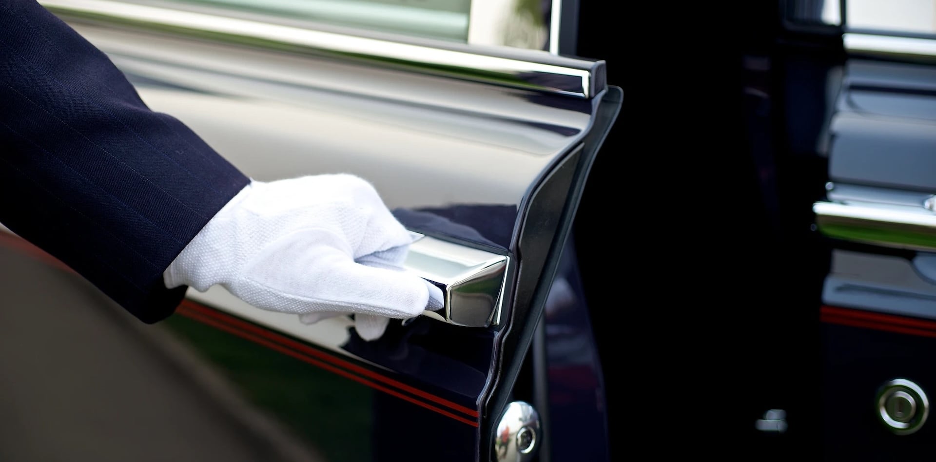 Luxury Transportation – Private Chauffeur Luxury Transportation - Private Chauffeur