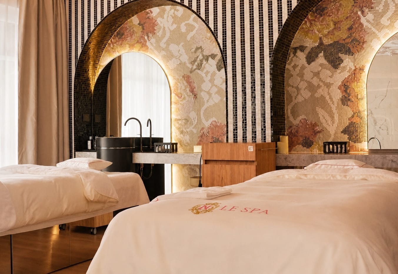 world spas - LBS